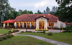 Saffronstays Biccode Woodside Heritage